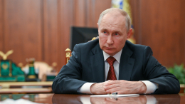 Путин 2 августа вручит государственные награды в Кремле