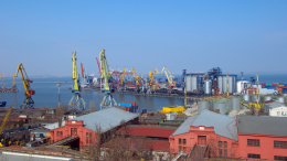 В Одесской области заявили о пожарах на промышленных и портовых объектах