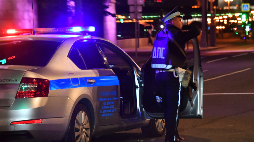 Каршеринговый автомобиль и автобус столкнулись в Петербурге, есть пострадавшие