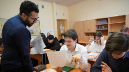 Четкий алгоритм: учителей научат борьбе с буллингом в российских школах