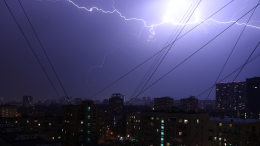 Редкое явление: жители Челябинска и Екатеринбурга оказались во власти стихии