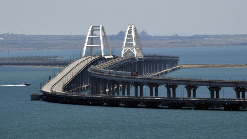 Зеленский признал ответственность Украины за попытку атаковать Крымский мост