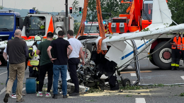 Погибли мгновенно: появилось видео жуткой авиакатастрофы на магистрали
