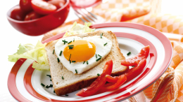 Экзотический завтрак за пять минут — яйца по-пражски