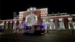 Украинский беспилотник атаковал железнодорожный вокзал в Курске
