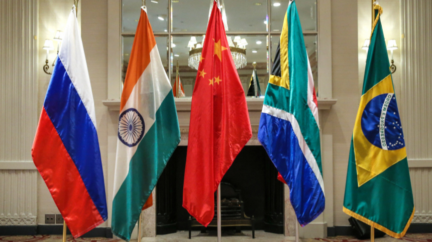 Пекин поддерживает процесс расширения БРИКС — МИД Китая