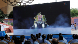 Путин одним из первых поздравил премьера Индии с посадкой аппарата на Луну