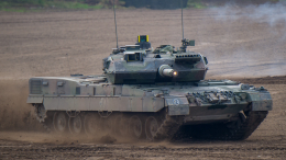 «Во все стороны»: полковник Сайфуллин опроверг данные о прочности танков Leopard