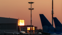 Во всех аэропортах Москвы задержаны или отменены рейсы