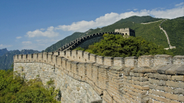 Непоправимый ущерб: кусок Великой стены попытались разрушить в Китае
