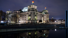 Дайте свет: закрывшая все АЭС Германия теперь берет электроэнергию у соседей