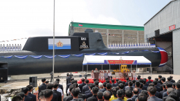 КНДР спустила на воду подводную лодку с тактическим ядерным оружием