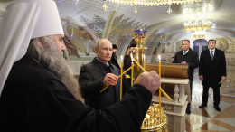 Владимир Путин подарил Дивеевскому монастырю икону