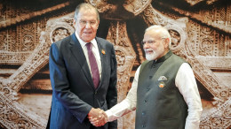 Символ дружбы: премьер-министр Индии Моди вручил Лаврову неожиданный подарок