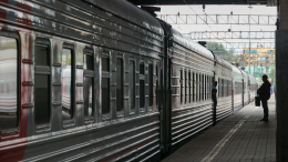 Обед по часам и запрет на концерты: россиянам разъяснили новые правила в поездах