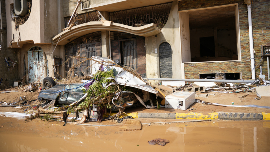 Число жертв ливней и наводнения в Ливии достигло трех тысяч