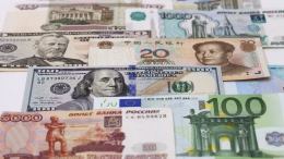 Юани вместо евро и долларов: китайская валюта набирает популярность в России