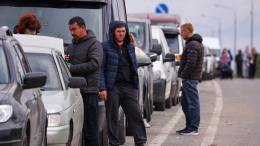 Латвия запретила въезд в страну автомобилям с российскими номерами