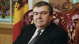 В Молдавии прощаются с первым президентом страны Мирчей Снегуром