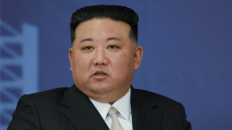 Украшен ювелирными камнями и миниатюрами: что подарили Ким Чен Ыну в России?