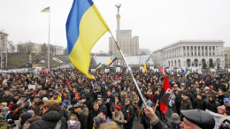 Политолог обвинил США в «фашизации» Украины
