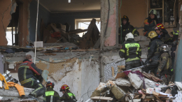 «Слышны голоса»: под завалами после взрыва в Балашихе застряли женщина и ребенок