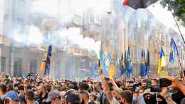 «Плоть и кровь»: историк объяснил героизацию националистов на Украине