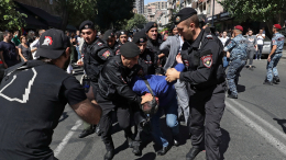 Народный гнев: протесты в Армении грозят охватить всю страну