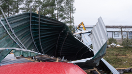 Срывало крыши: сильнейший ураган ударил по Норильску
