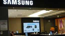 Samsung возобновил поддержку партнеров в России