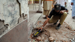 Взрыв произошел в мечети в Пакистане, под обломками могут быть до 40 человек