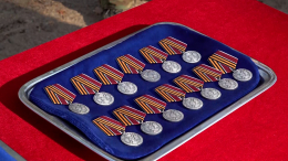 Медали «За храбрость» вручили отличившимся в ходе спецоперации бойцам