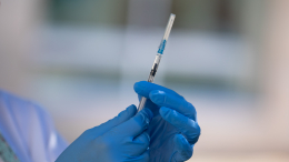 Из крупных частных клиник в Москве пропала вакцина «Спутник V»