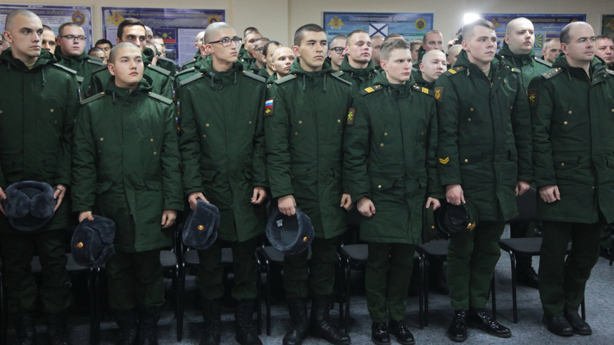 Путин подписал указ о призыве в армию 130 тысяч человек