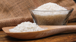Изучить, поджечь и замочить: как отличить натуральный рис от подделки