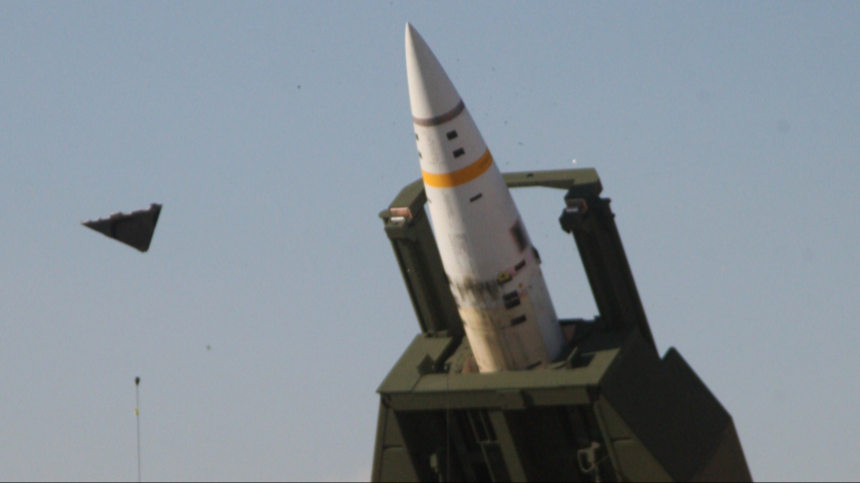 Ждут команды Байдена: США готовы передать Украине дальнобойные ракеты ATACMS