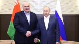 «Убедительный пример»: Лукашенко первым поздравил Путина с днем рождения