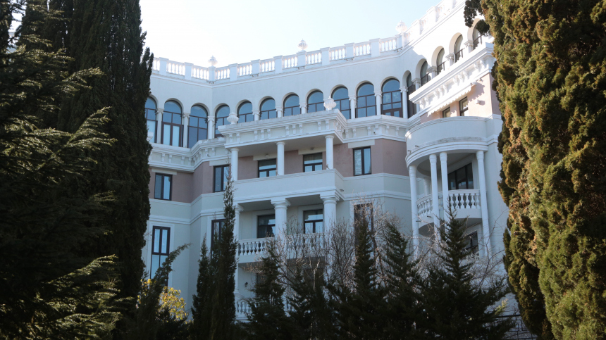Квартиру Зеленских в Крыму выставили на торги почти за 25 миллионов рублей
