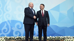 Лукашенко на саммите СНГ встал не туда и вспомнил фразу Ельцина «не так сели»