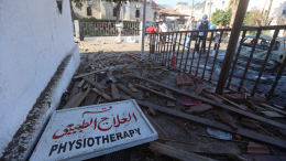 Мир с содроганием увидел последствия удара по больнице в секторе Газа: самые важные события дня