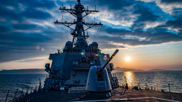 Эсминец ВМС США перехватил выпущенные из Йемена ракеты и беспилотники