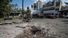 «Оглушающий звук»: врач рассказал об ударе по больнице в секторе Газа
