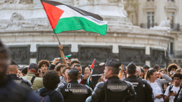 По разные стороны баррикад: митинги в поддержку Израиля и Палестины захлестнули Европу