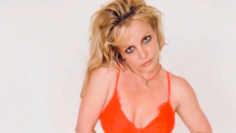 «Для чужого одобрения»: Бритни Спирс объяснила свои голые фото в соцсетях