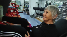 Выжимает 240 кг: 84-летняя жительница Севастополя раскрыла секрет прекрасной физической формы