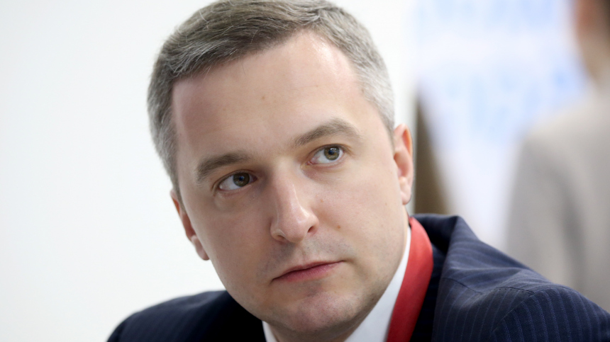 Мишустин освободил от должности заместителя главы Минфина Максимова