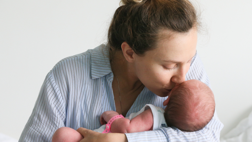 В России могут ограничить выдачу маткапитала на первенца возрастом матери
