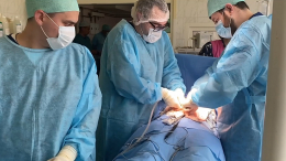 Это искусство: врачи провели операцию на открытом сердце в зоне СВО