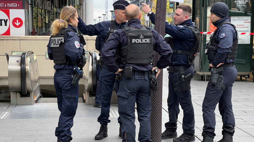 Женщину во Франции застрелили из-за угрозы устроить теракт