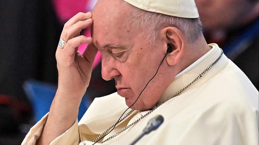 «Не буду читать речь»: Папе Римскому стало плохо во время аудиенции
